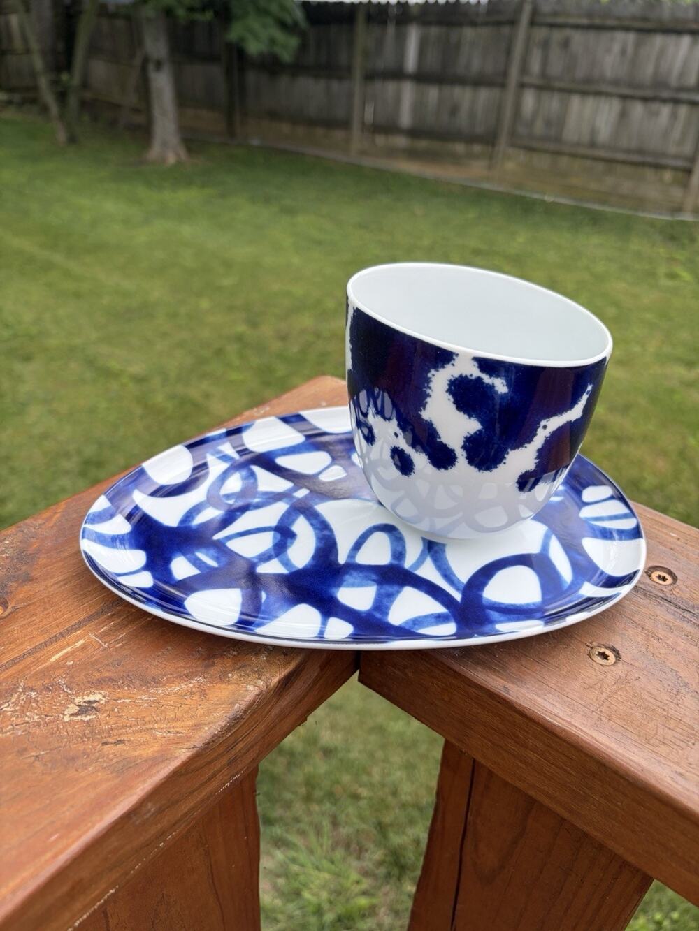 PAOLA NAVONE Crate & Barrel COMO Blue Swirl Snack Cup & Saucer Plate